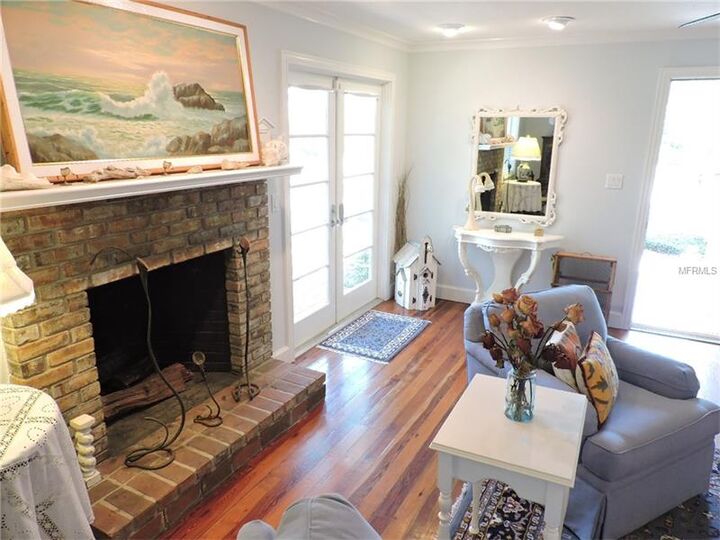 Property Photo:  1750 Bay View Drive  FL 34239 