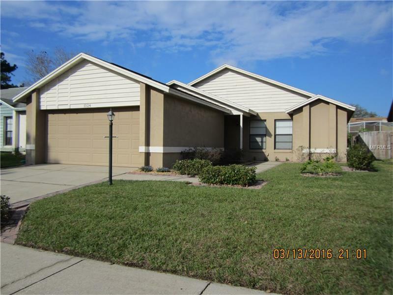 Property Photo:  1524 Cougar Court  FL 32707 