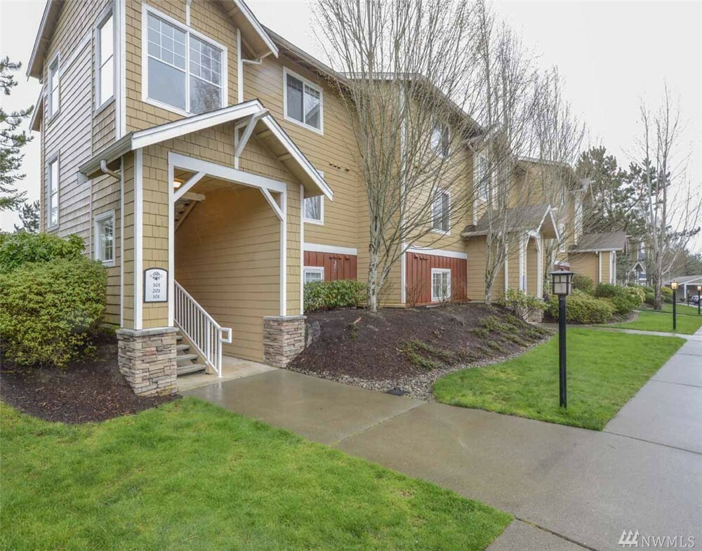 Property Photo: 710 240th Wy SE G 301 WA 98074