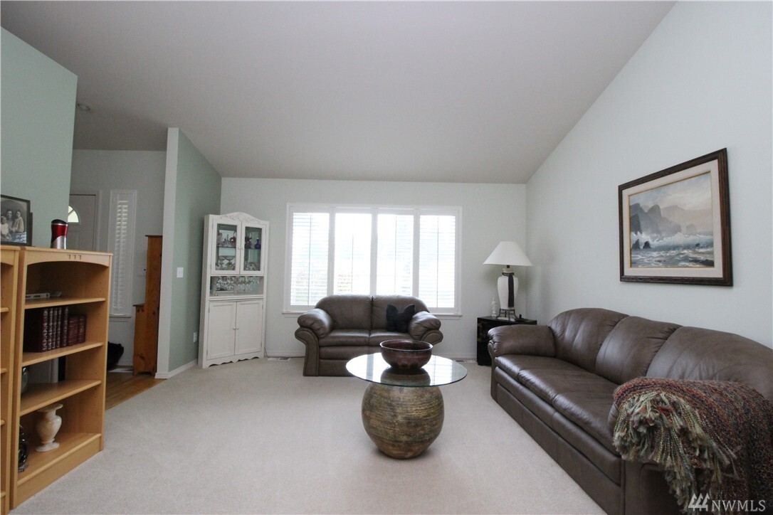 Property Photo: 2807 W 2nd St WA 98221