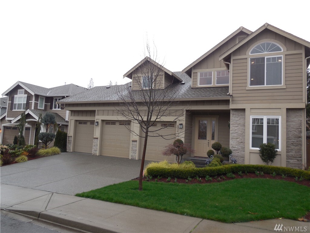 Property Photo:  6310 NE 1st Street  WA 98059 