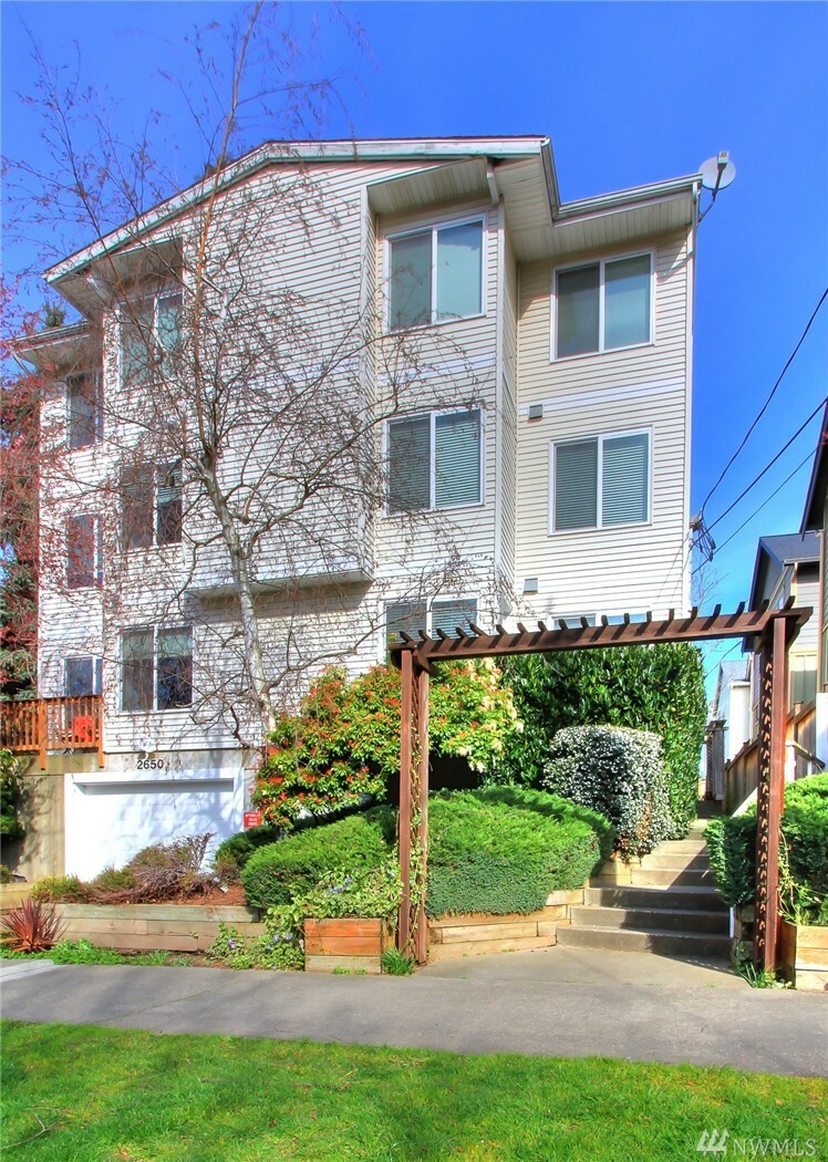 Property Photo: 2650 NW 58th St 11 WA 98107