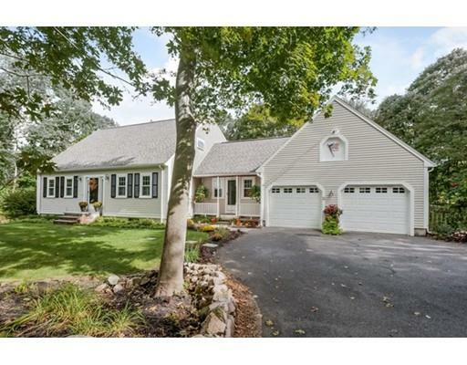 Property Photo: 11 Riverview Dr MA 02025