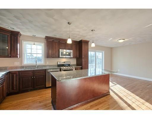 Property Photo: 2 Glen Rd MA 01887