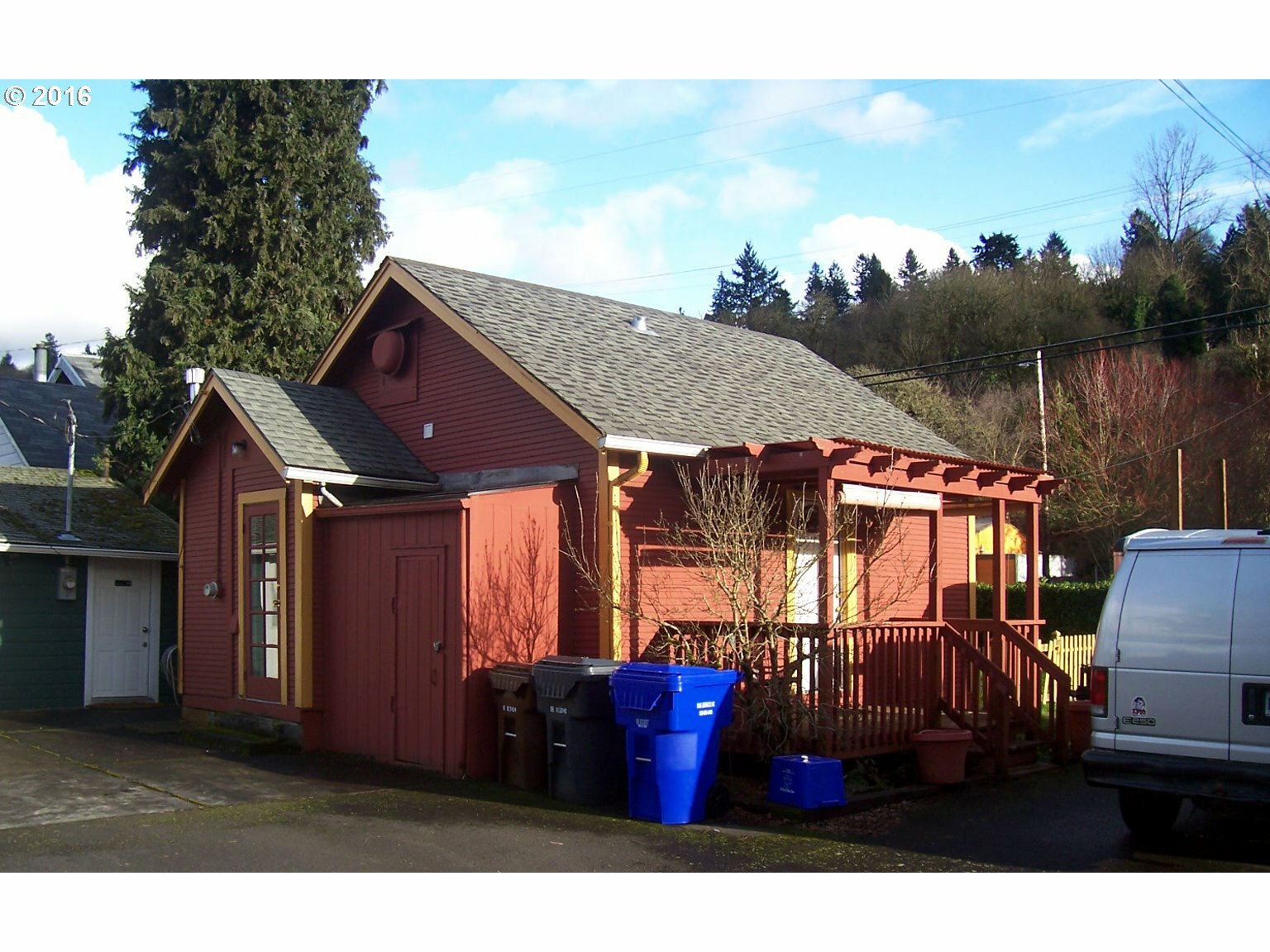 615 S McLoughlin Blvd  Oregon City OR 97045 photo