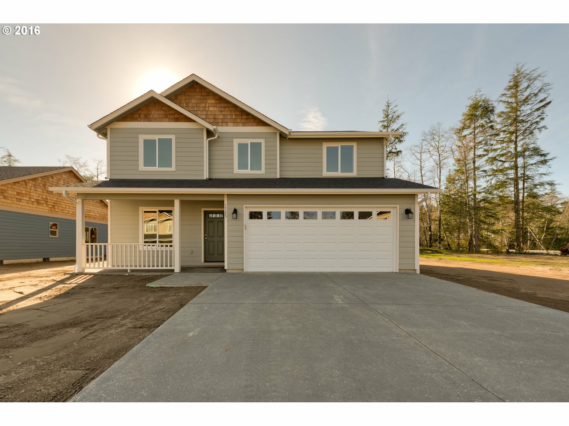Property Photo: 1725 Pacific Ridge Ln OR 97121
