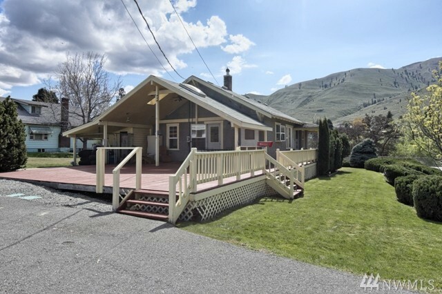 Property Photo: 301 E Sayles St WA 98816