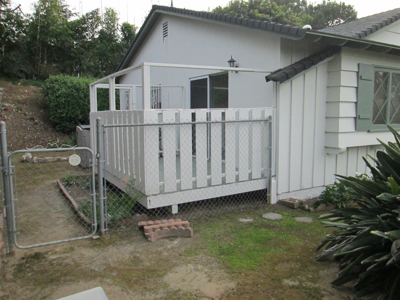 Property Photo: 1101 Eucalyptus CA 92084