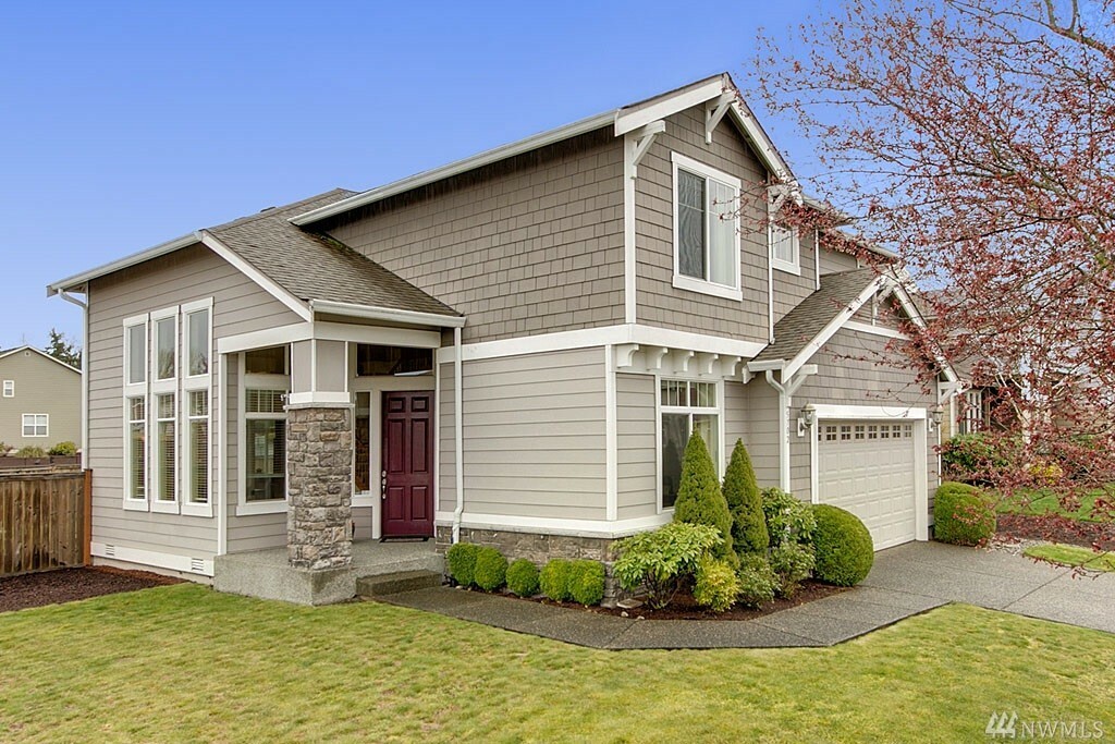 Property Photo: 5702 NE 3rd St WA 98059