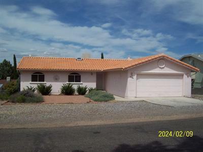 Property Photo:  2221 S Roundup Tr  AZ 86326 