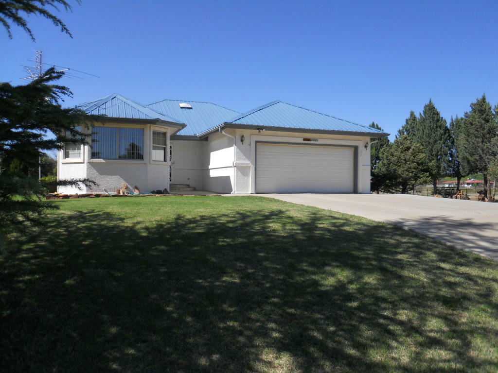 Property Photo:  220 W Charolais Drive  AZ 86322 