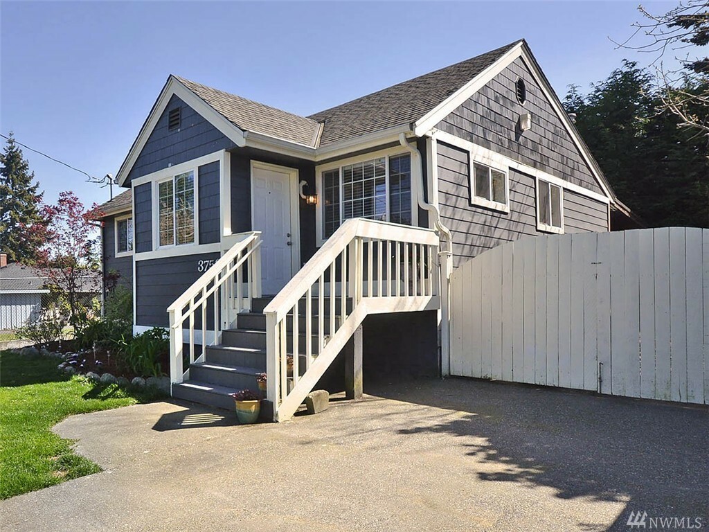 Property Photo:  3753 SW 100th St  WA 98146 