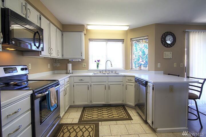 Property Photo: 27330 Country Place NW WA 98292