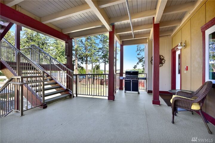 Property Photo: 7714 Birch Bay Dr 214 WA 98230