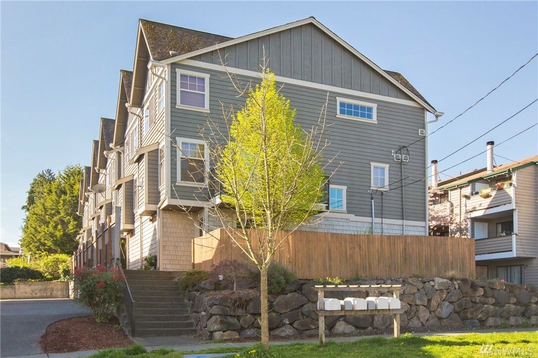 Property Photo: 747 N 95th St B WA 98103