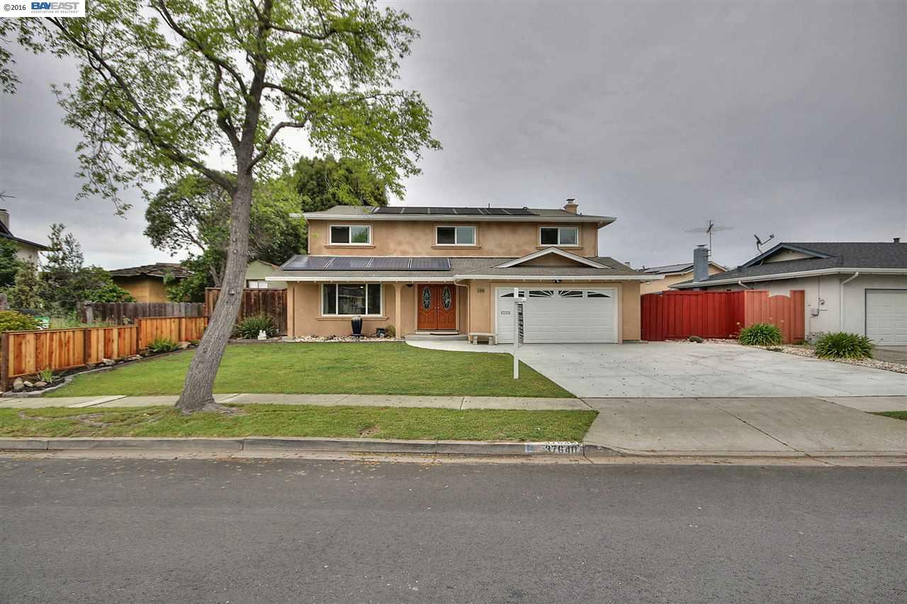 Property Photo:  37640 Hyacinth St  CA 94560 