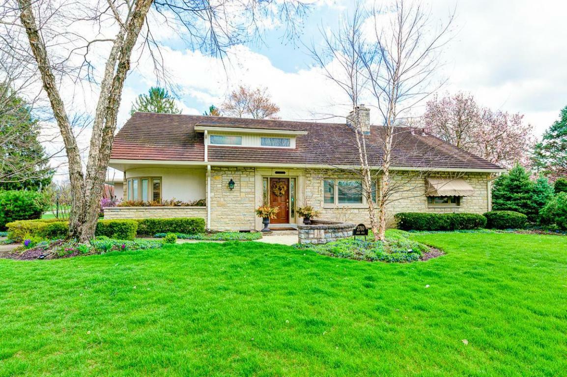 Property Photo: 2760 Leeds Road OH 43221
