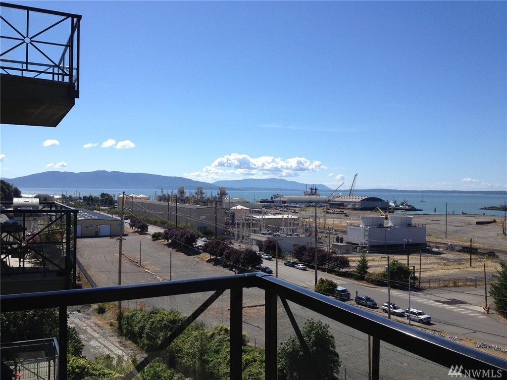 Property Photo: 1015 Railroad Avenue 406 WA 98225