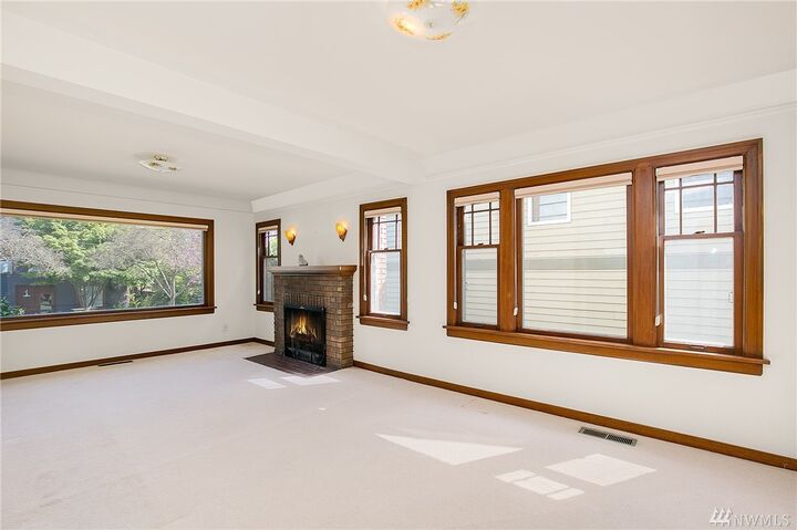 Property Photo:  6053 33rd Ave NE  WA 98115 