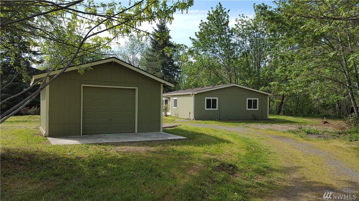 Property Photo: 10111 395th Street E WA 98328