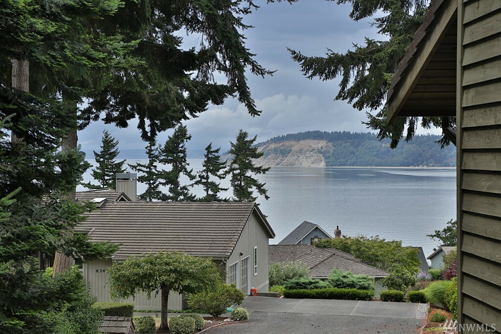 Property Photo:  6341 Sahalee Ct  WA 98236 