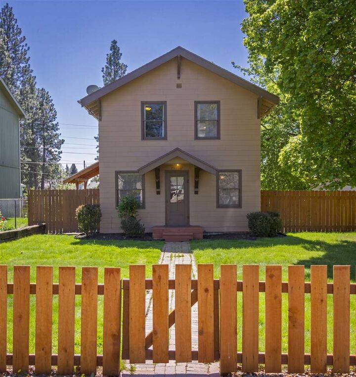 10204 E 15th Ave  Spokane Valley WA 99206 photo