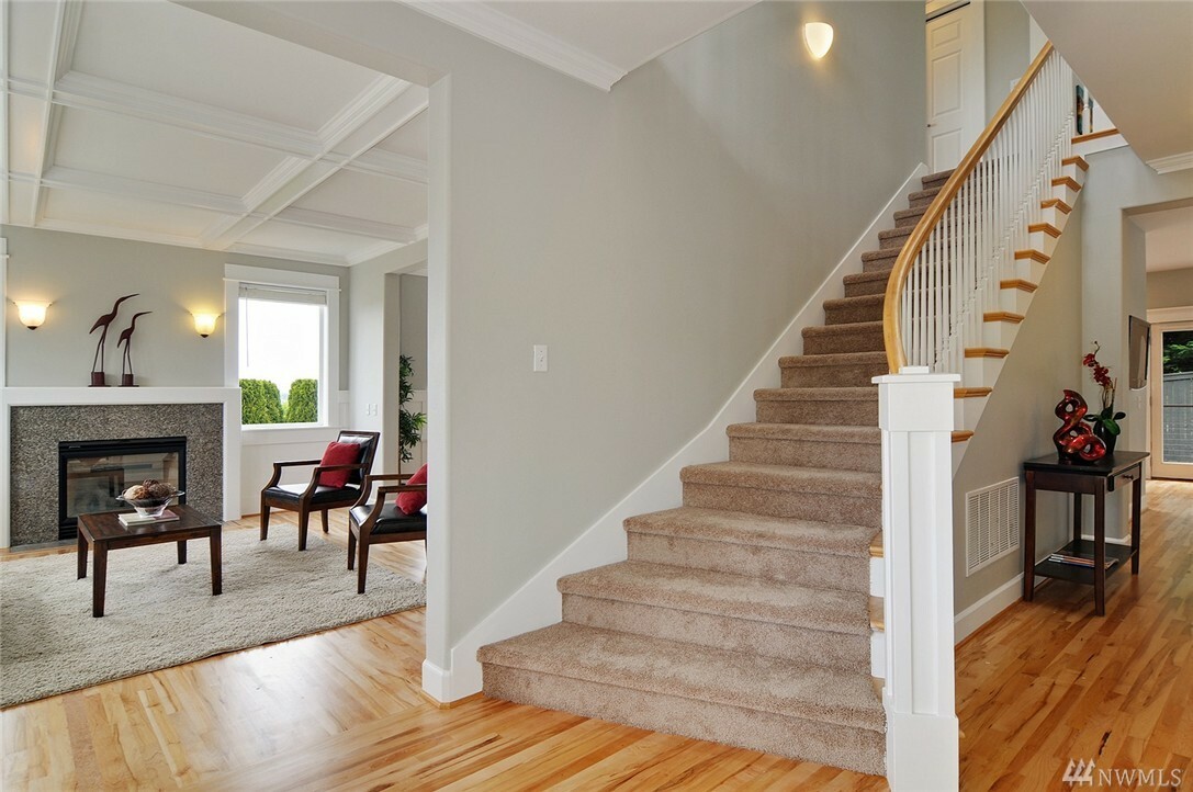 Property Photo: 3408 27th Ave W WA 98199