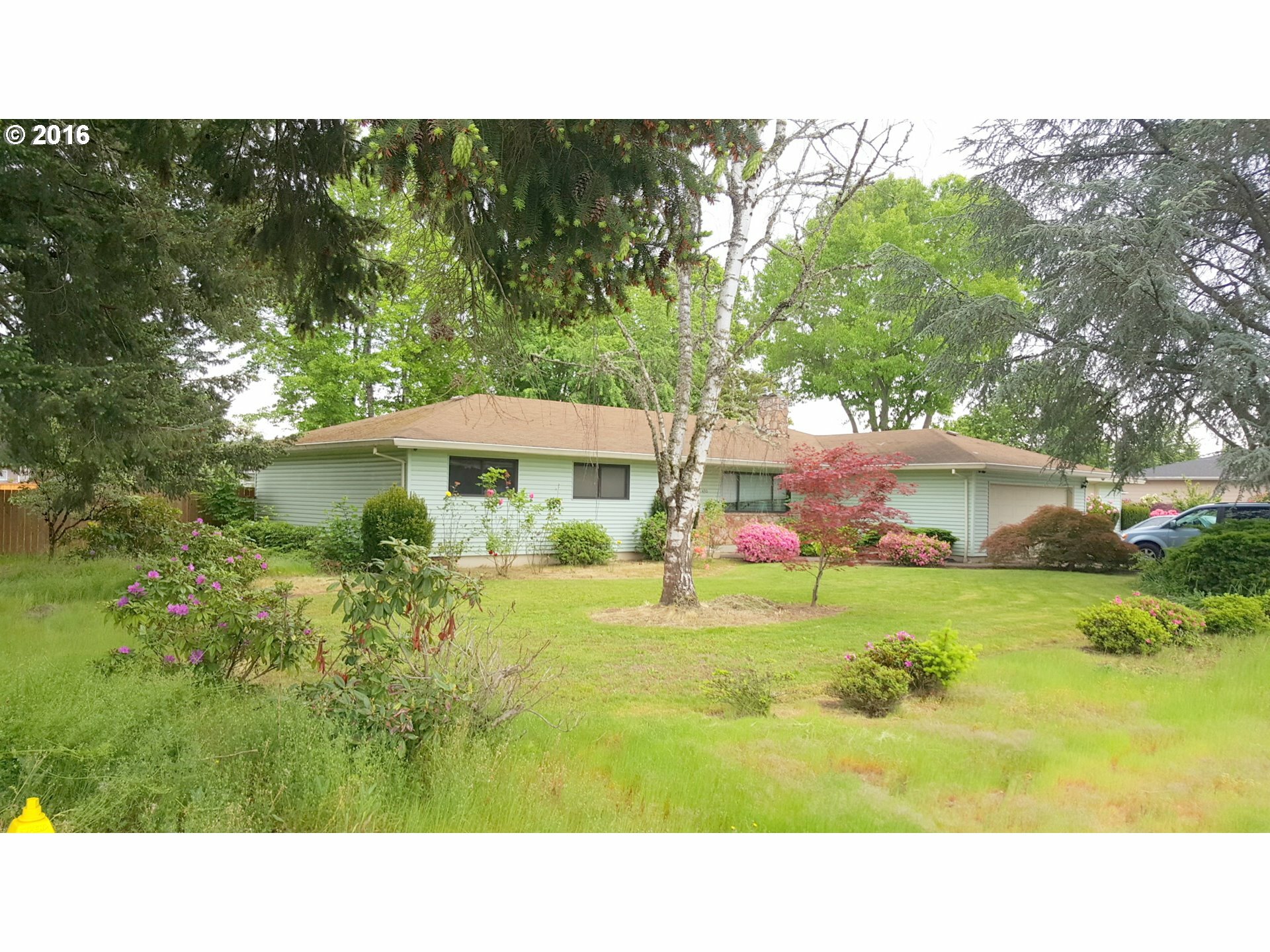 Property Photo:  430 SE 70th Ave  OR 97123 