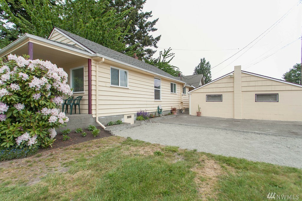 Property Photo:  1309 Durango  WA 98405 