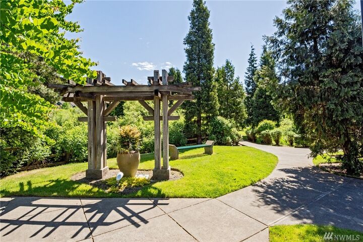 Property Photo:  9051 161st Place NE 2904  WA 98052 