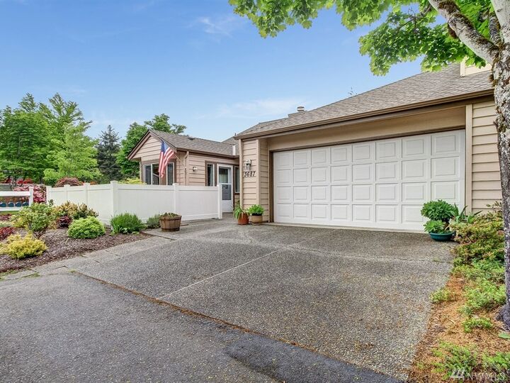 Property Photo:  3687 225th Place SE  WA 98029 