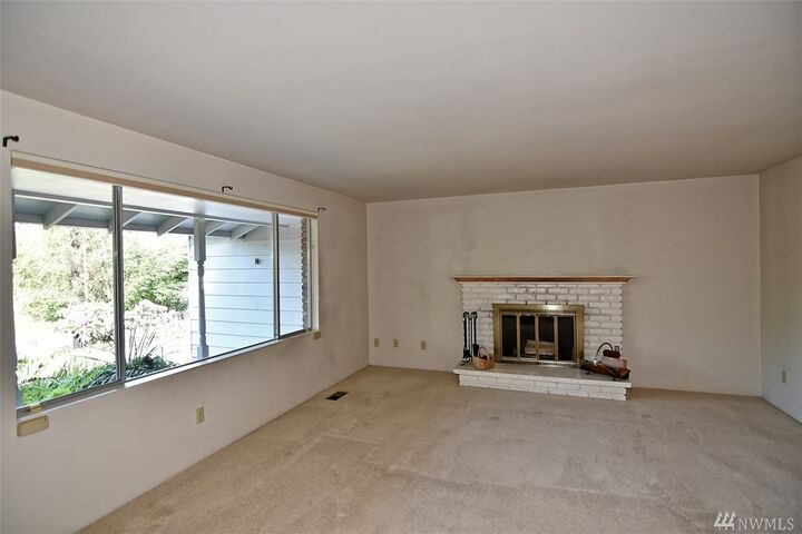 Property Photo:  2406 97th Place SE  WA 98208 