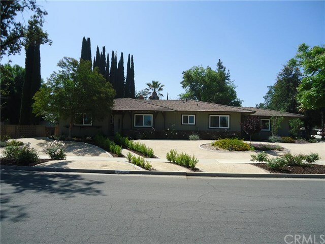 Property Photo:  1986 Wetherly Way  CA 92506 