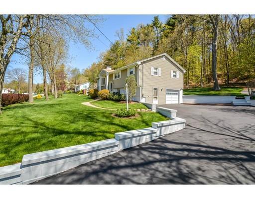 Property Photo: 5 Cayuga Rd MA 01876