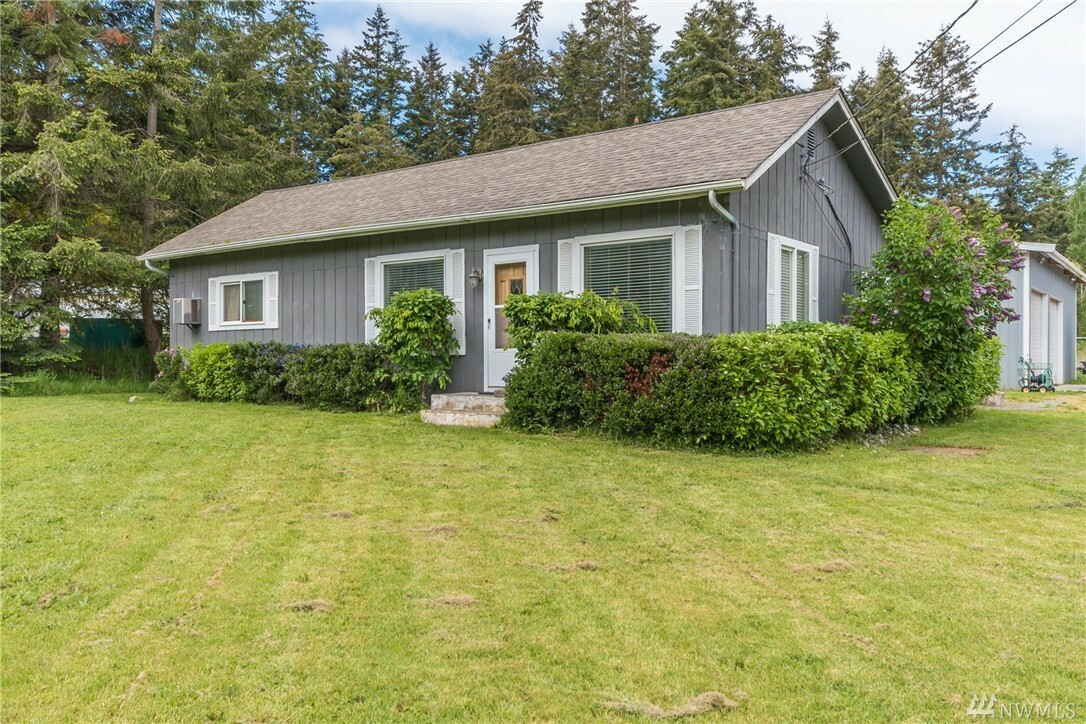 Property Photo:  1562 Fort Nugent Rd  WA 98277 