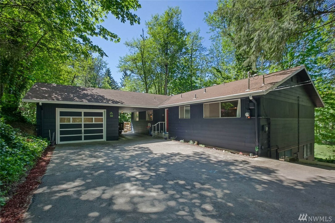 Property Photo:  11441 SE 284th St  WA 98092 