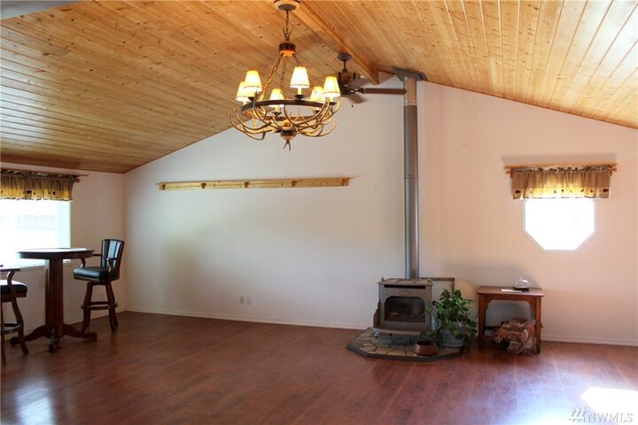 Property Photo:  4020 Vantage Hwy  WA 98926 