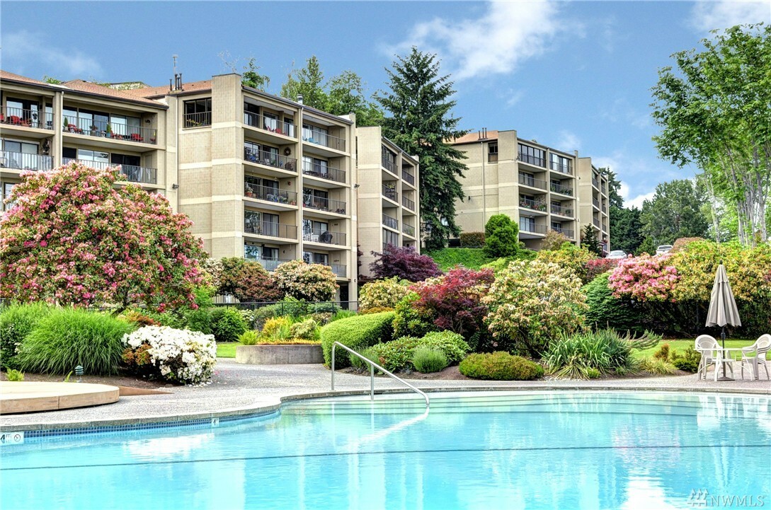 Property Photo: 8001 Sand Point Wy NE C73 WA 98115