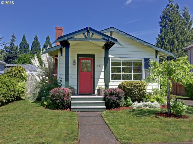 Property Photo:  6301 N Amherst St  OR 97203 