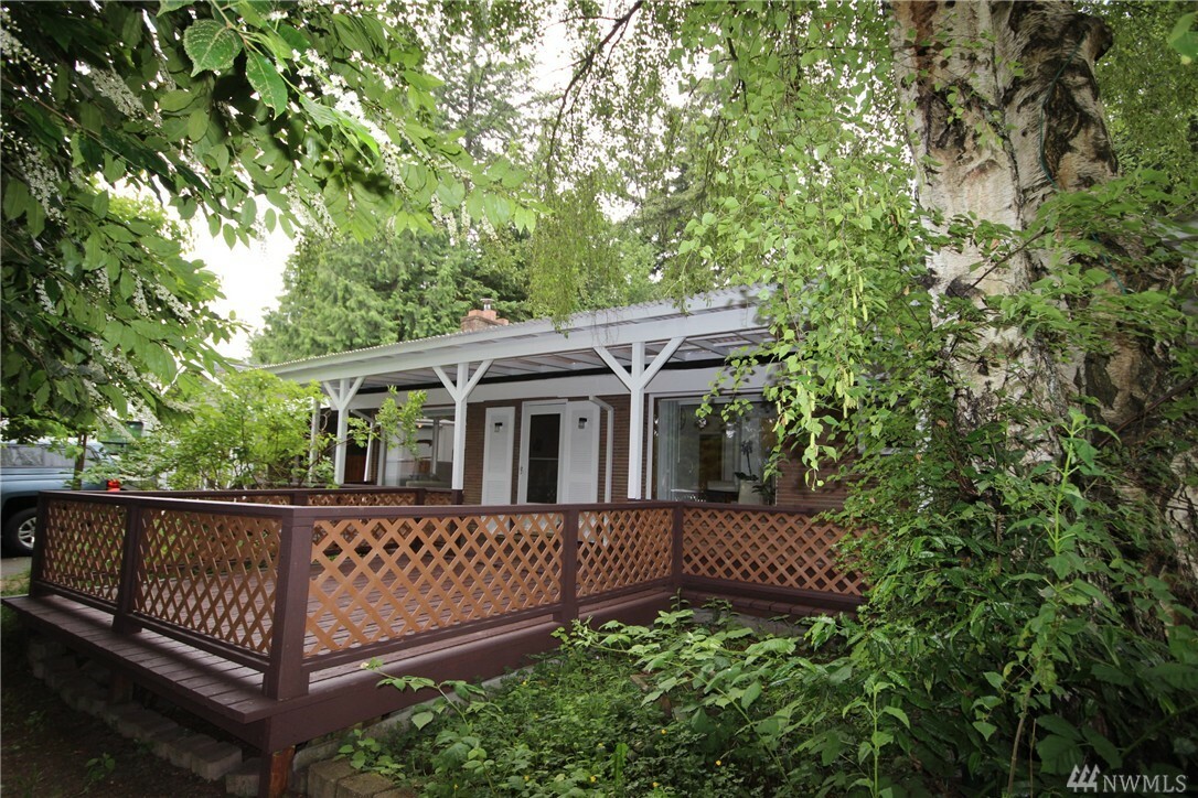 Property Photo:  14423 SW 15th Ave SW  WA 98166 