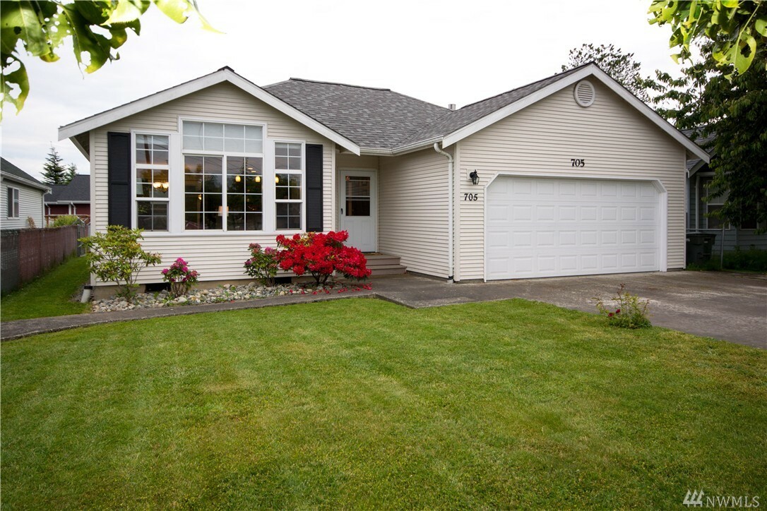 Property Photo: 705 Marine Dr WA 98225