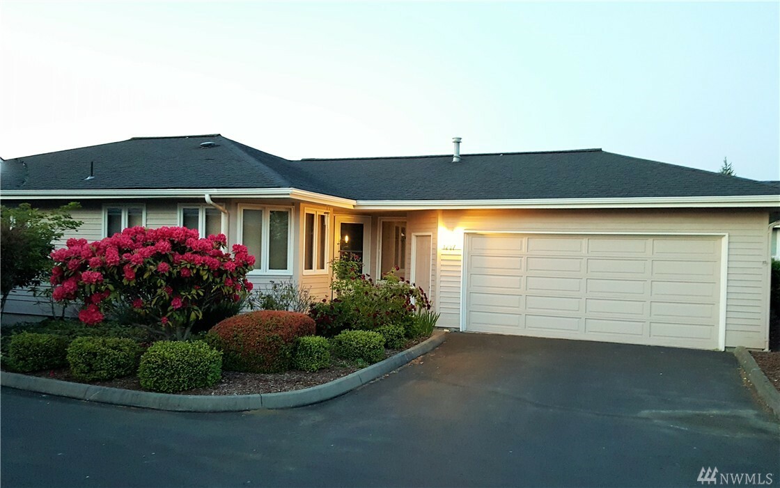 Property Photo:  1237 Northwind Cir  WA 98226 