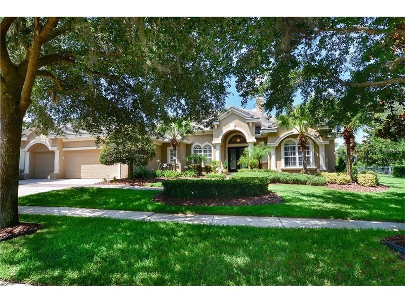 Property Photo: 15103 Kestrelglen Way FL 33547