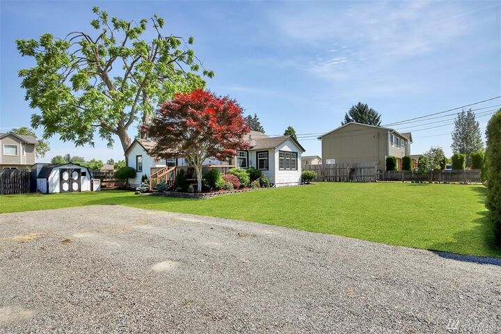 Property Photo: 229 5th Avenue N WA 98001