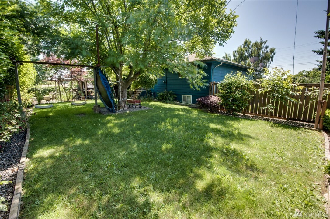 Property Photo: 4901 30th St NE WA 98422
