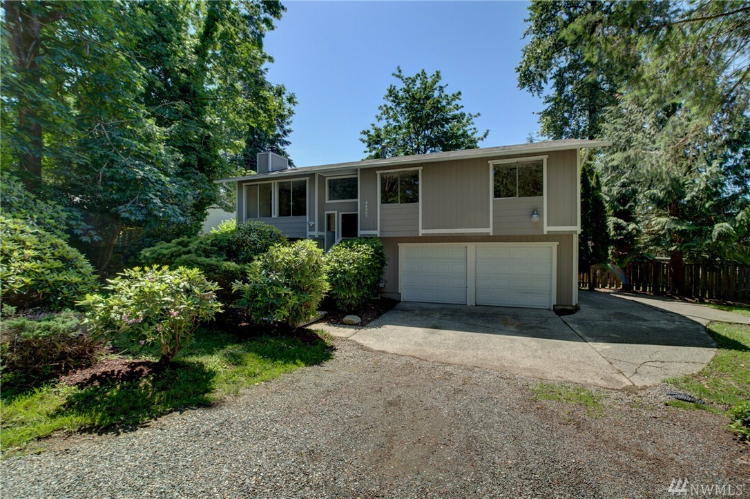 Property Photo:  21307 SE 269th St  WA 98038 