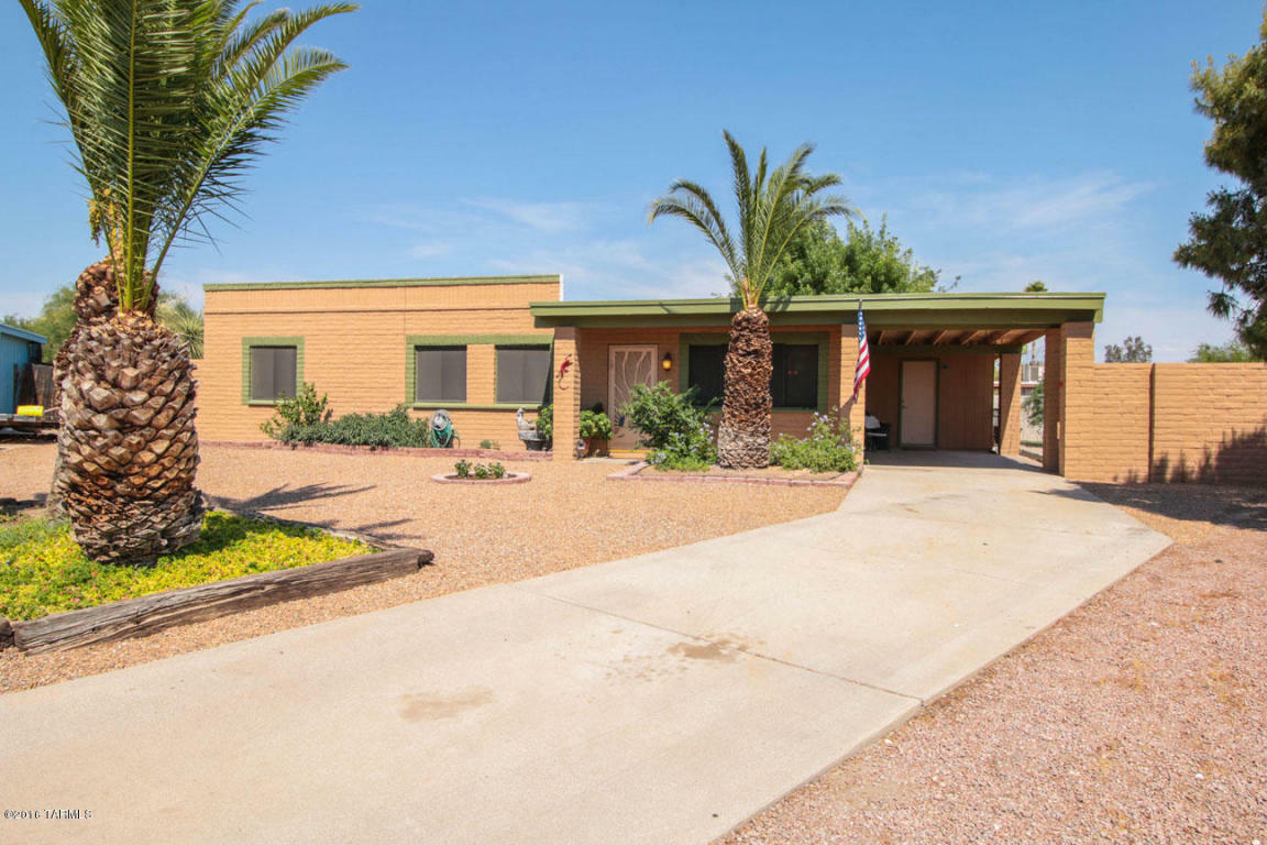 Property Photo:  3121 W Bartlett Place  AZ 85741 