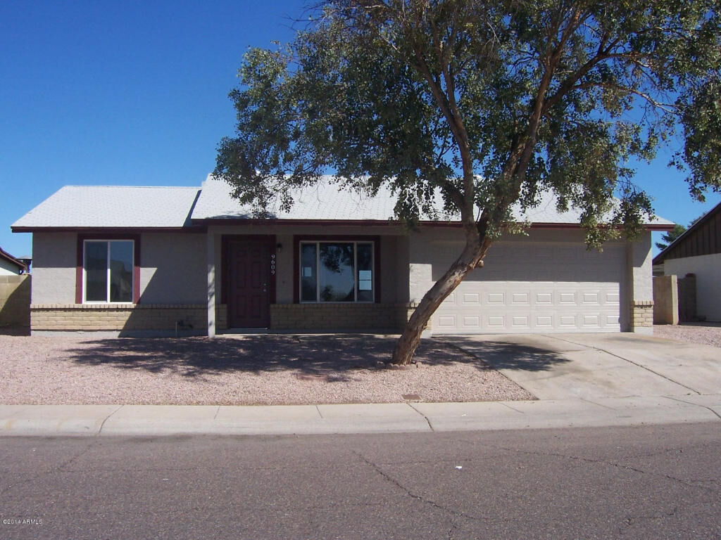 Property Photo: 9609 N 63rd Drive AZ 85302