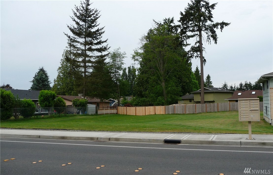 Property Photo:  180 48th Ave W  WA 98037 