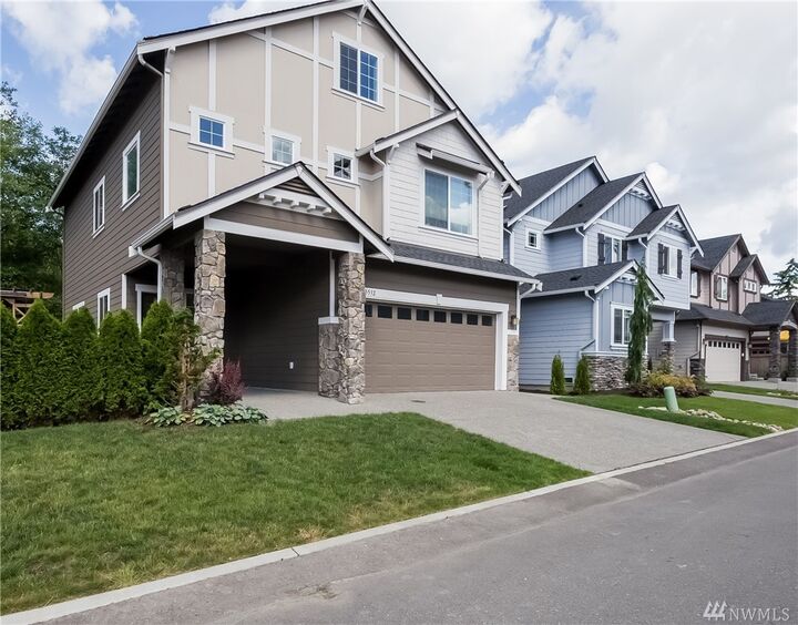 Property Photo:  15532 49th Place W  WA 98026 